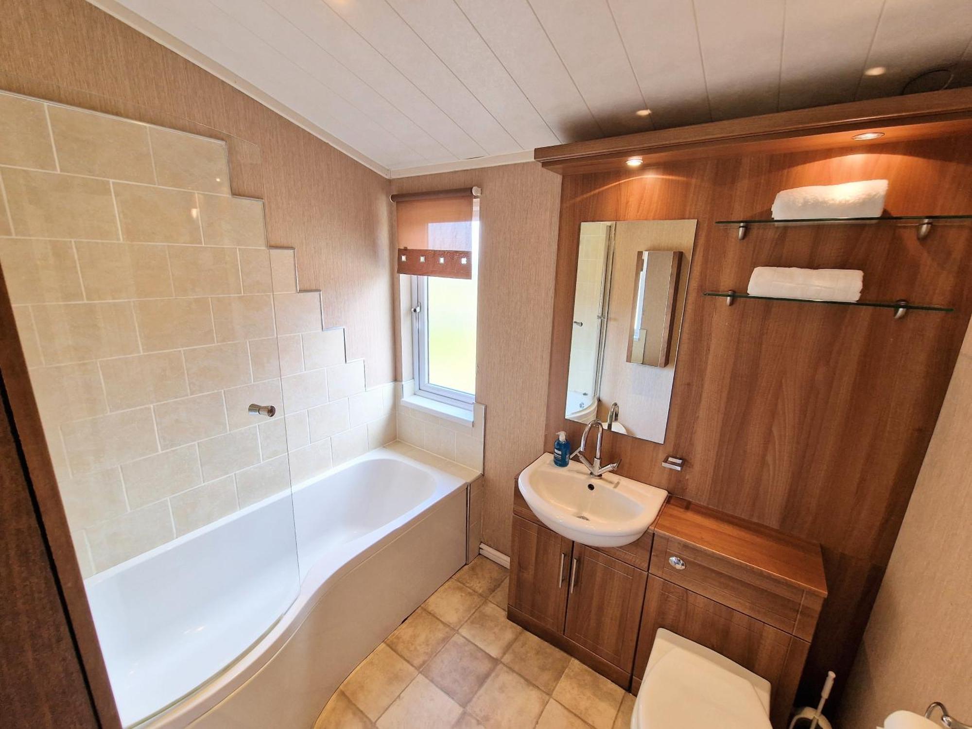 Benarty 11 With Private Hot Tub - Fife - Loch Leven - Lomond Hills - Pet Friendly Villa Kelty Eksteriør bilde